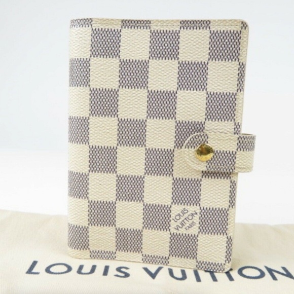 Louis Vuitton Handbags - ⭐️Like NEW Louis Vuitton Damier Agenda /Passport Notebook + Calendar + Notepaper
